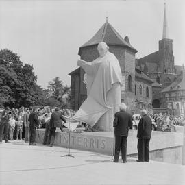 Odsłonięcie pomnika Papieża Jana XXIII