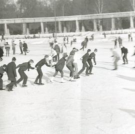 Lodowisko obok Hali Stulecia