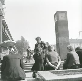 Zegar na ulicy Świdnickiej we Wrocławiu