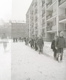 Dzieci na ulicy Józefa Hauke Bosaka