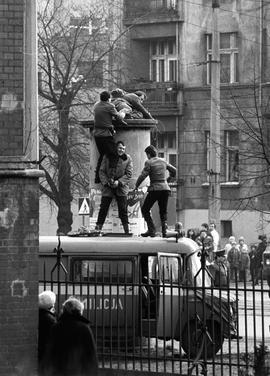 Protest Ruchu Wolność i Pokój