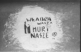 Władza wasza, mury nasze