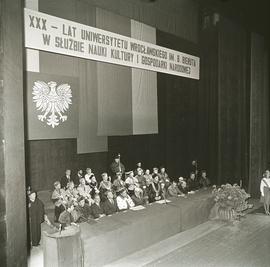 Inauguracja roku akademickiego 1975/1976 na Uniwersytecie Wrocławskim połączona z obchodami jubil...