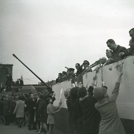 Przywitanie oddziałów Ludowego Wojska Polskiego wracających z Czechosłowackiej Republiki Socjalis...