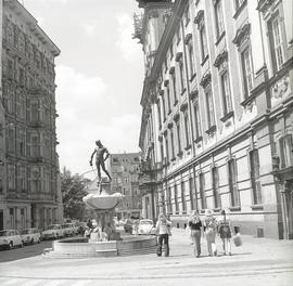 Gmach główny Uniwersytetu Wrocławskiego oraz pl. Uniwersytecki we Wrocławiu