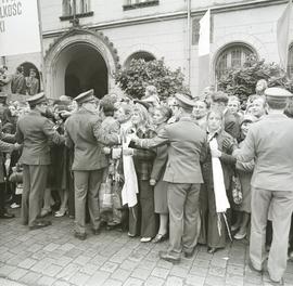 Uroczysta promocja absolwentów Wyższej Szkoły Oficerskiej Wojsk Zmechanizowanych im. Tadeusza Koś...